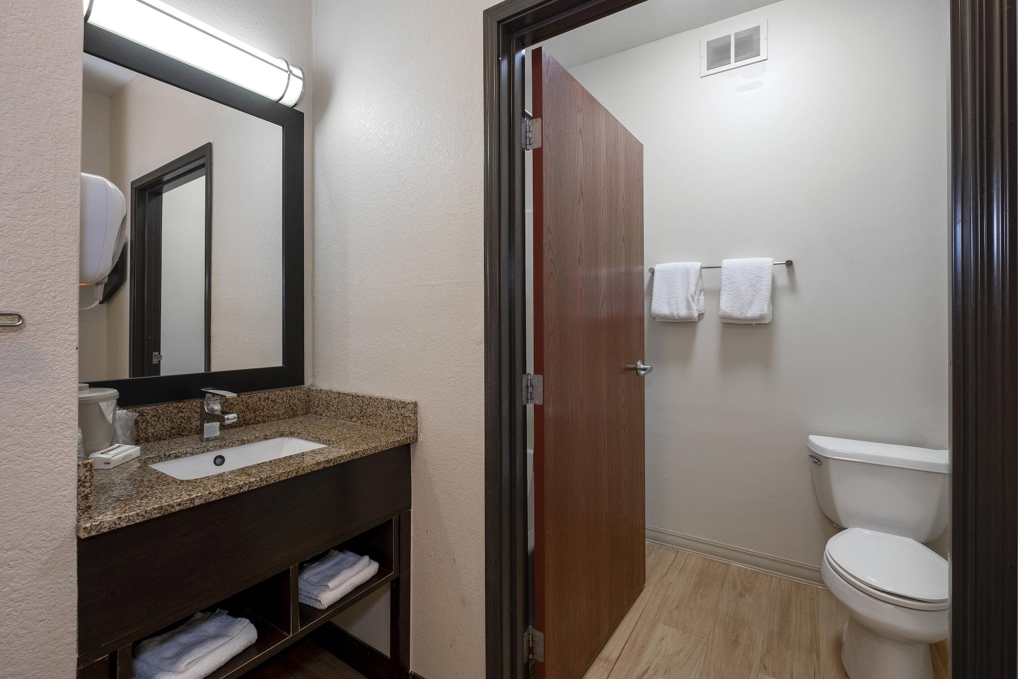 Red Roof Inn & Suites Dover Downtown Ngoại thất bức ảnh